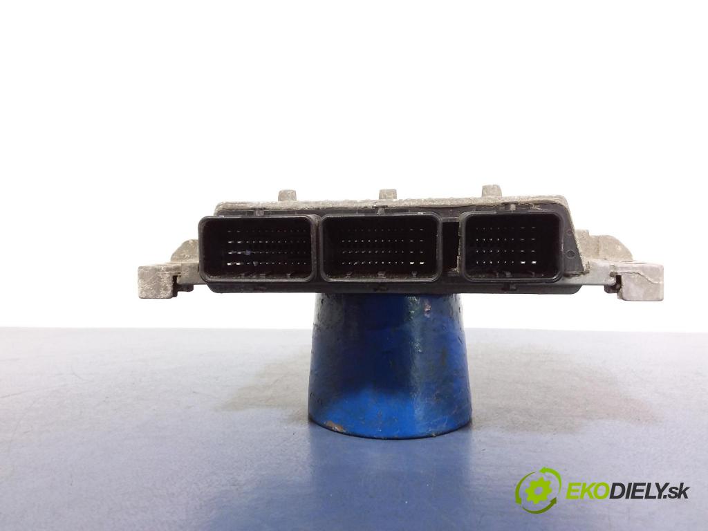 Ford Fiesta 2009 riadiaca jednotka Motor: 8V2112A650EB