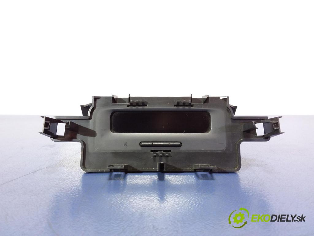 Renault Megane 2004 Zobrazit: Rádio: / GPS 8200107839-B