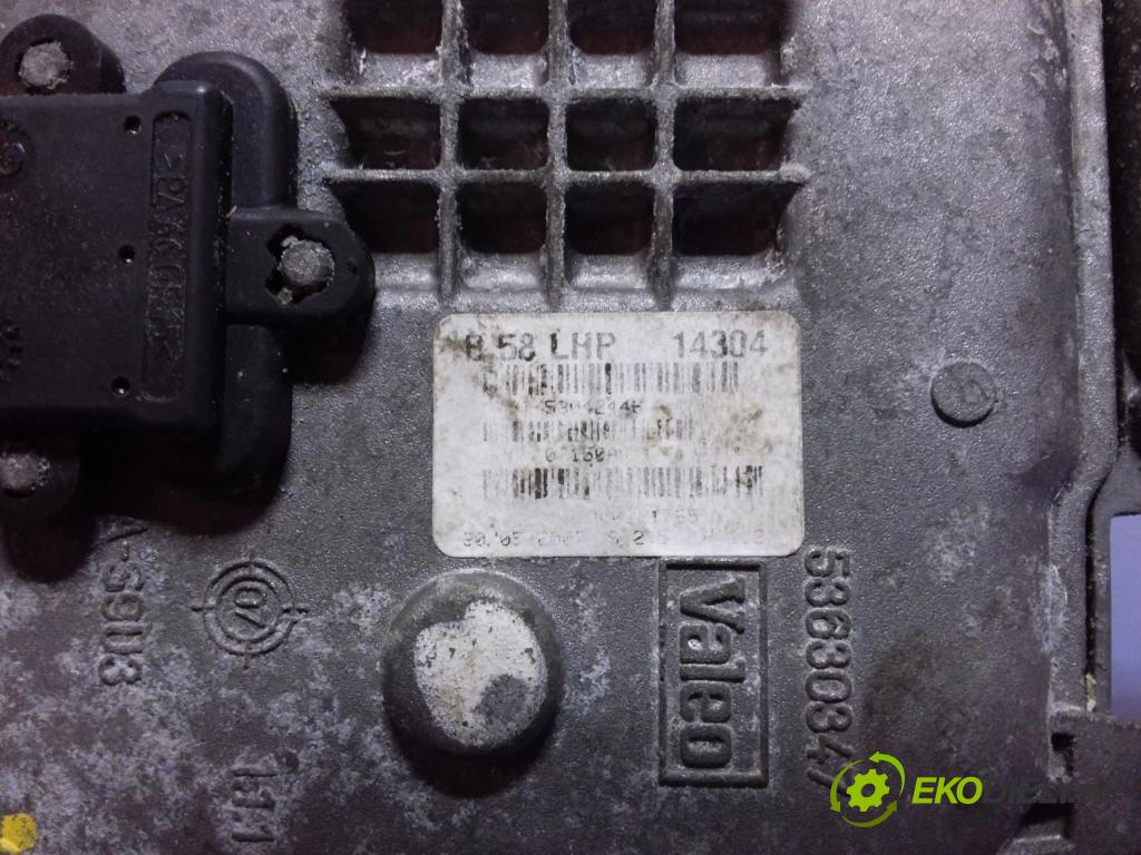 Citroen C4 picasso 2007 mechanizmus motor: Stierače: Predné 9654063280