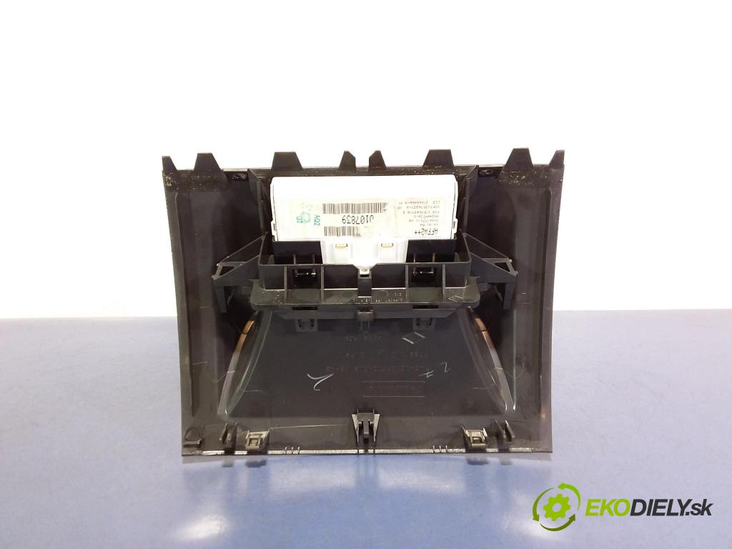 Renault Megane 2004 Zobrazit: Rádio: / GPS 8200107839