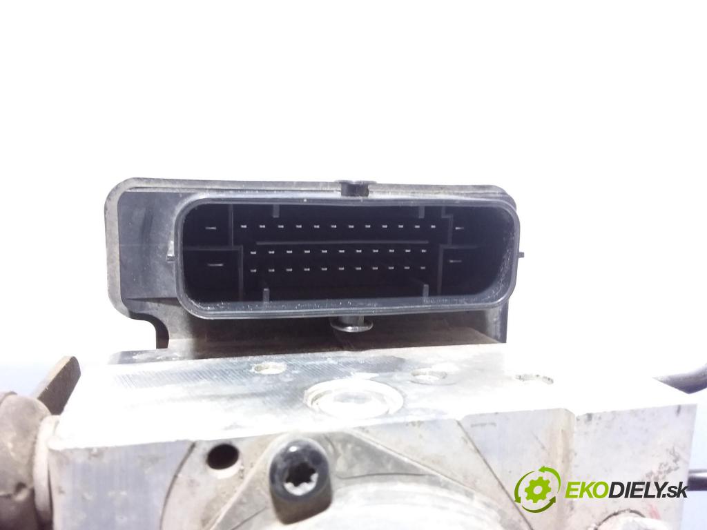 Kia Ceed 2012 čerpadlo ABS x A2589-30600