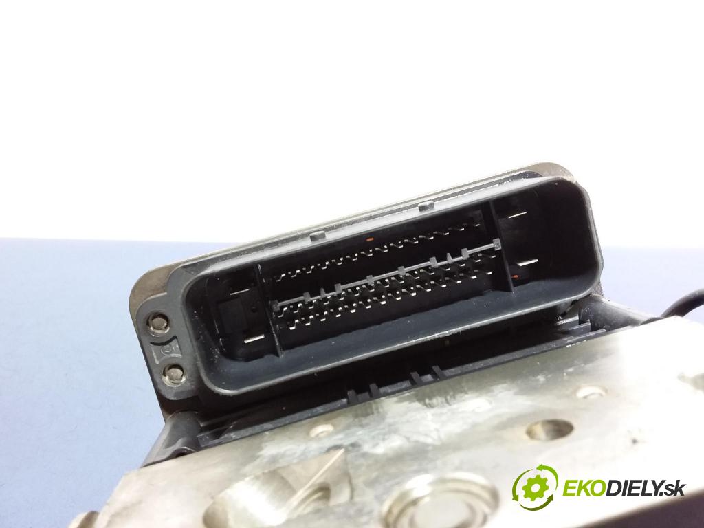 Bmw Seria 7 2011 čerpadlo ABS x 6851386