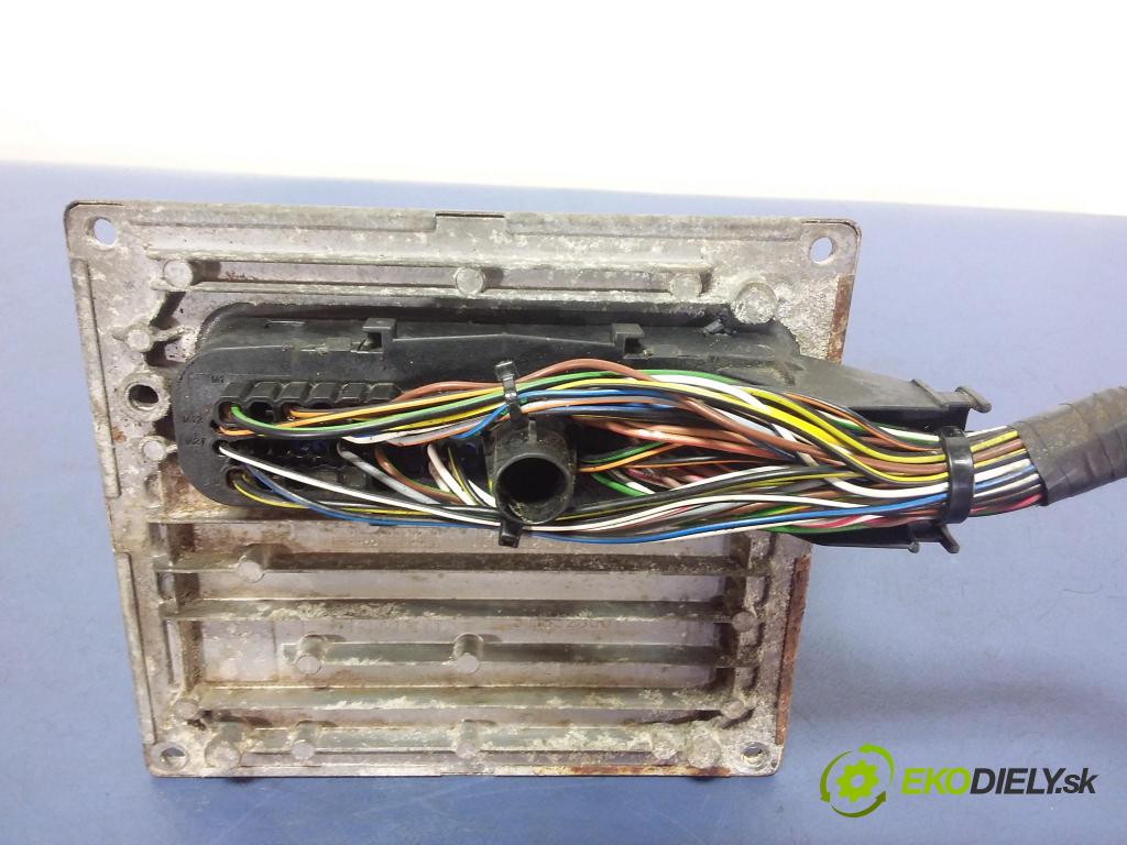 Ford Fiesta 2006 riadiaca jednotka Motor: 6S61-12A650-PB