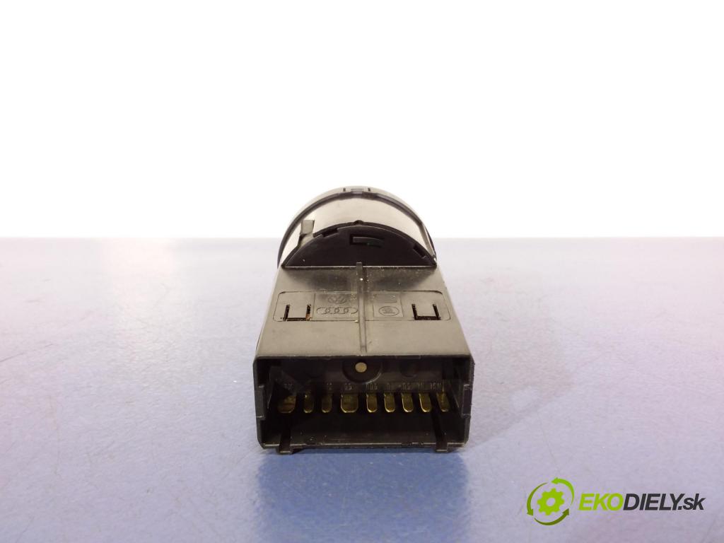 Skoda Praktik 2013 prepínač svetiel 3B0941531