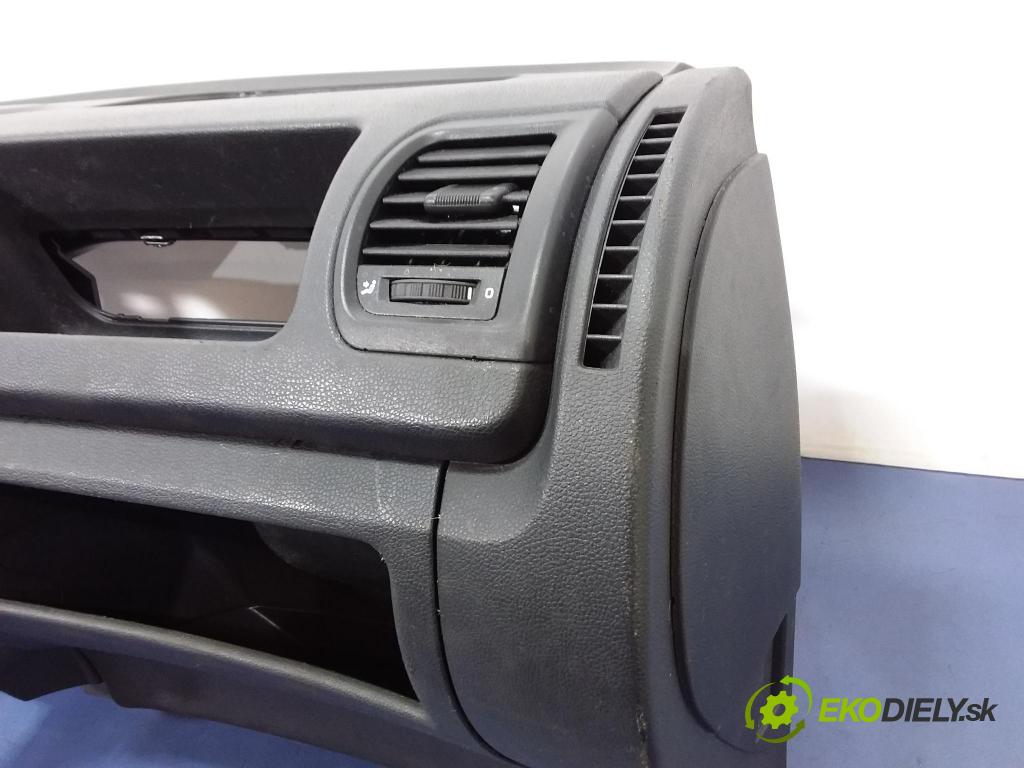 Skoda Praktik 2013 kokpit,pristrojová doska 5J1857007CQ
