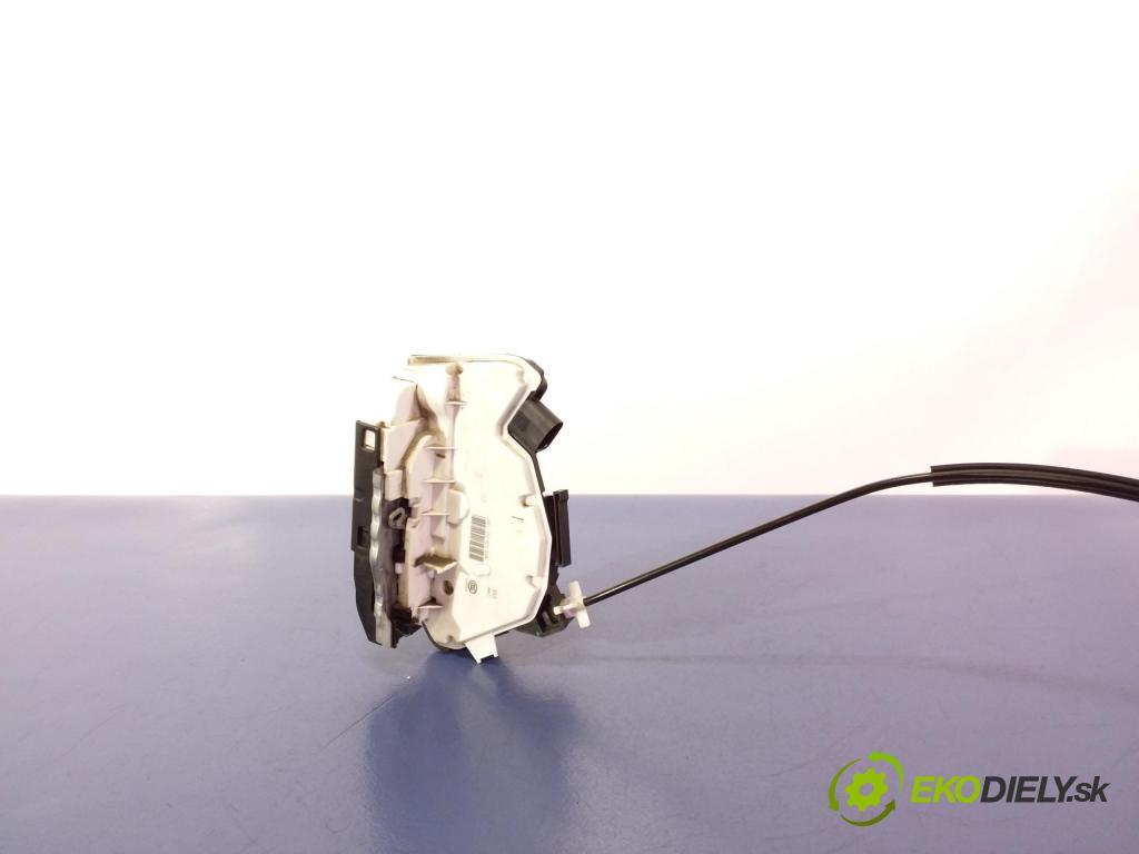 Skoda Fabia 2014 zámek dveře před v pravo: 1S1837016C