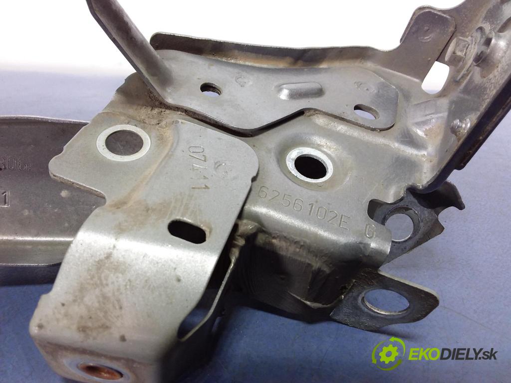 Renault Megane 2011 výztuha Čelní / stěna Přední 6251306E