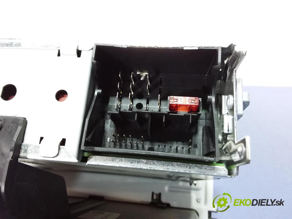 Skoda Fabia 2013 Radio I Navigácia: 5J0035152D