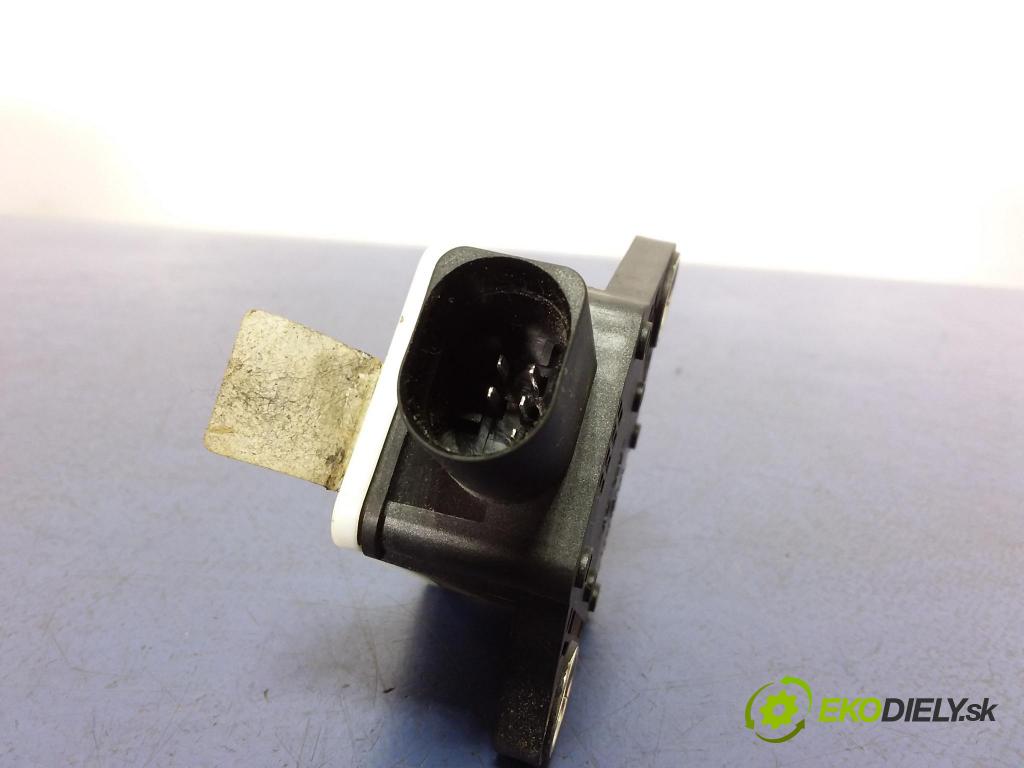 Audi A4 2006 snímač ESP. 8E0907637C