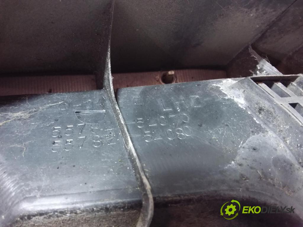 Toyota Yaris verso 2003 torpédo 55781-52060