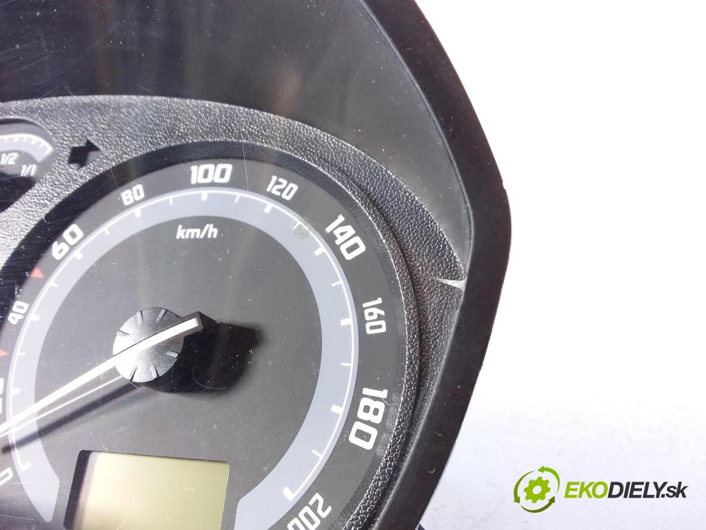 Skoda Fabia 2005 prístrojovka/ budíky 6Y0920861M