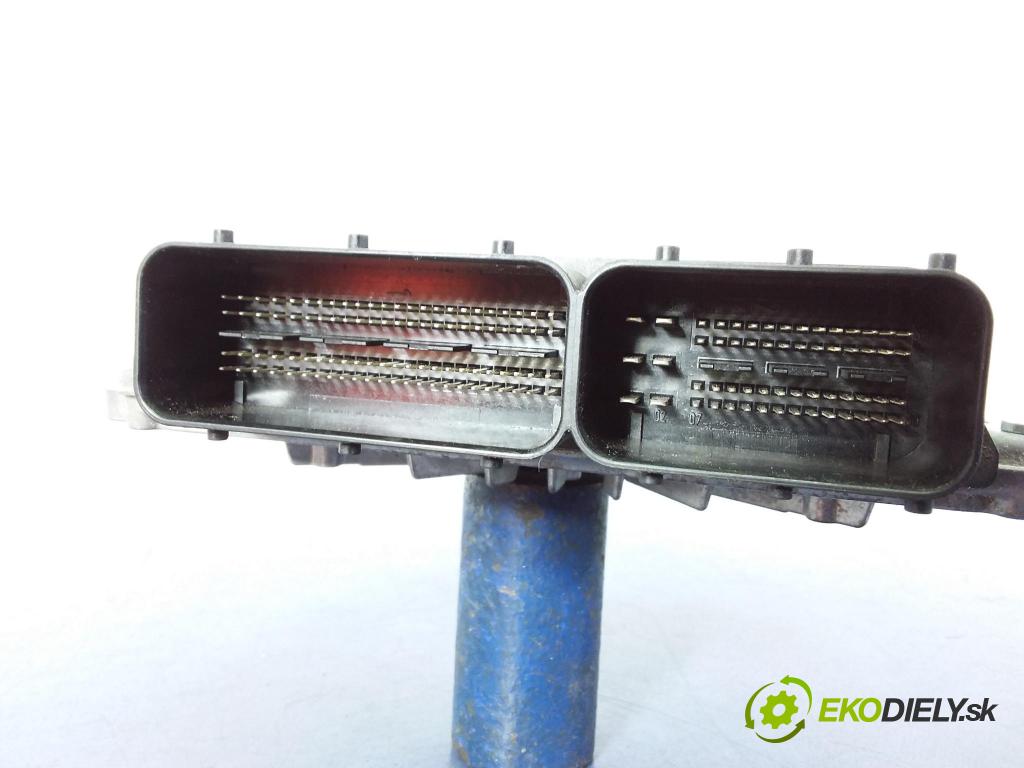 Volvo S80 2009 riadiaca jednotka Motor: 0281015286