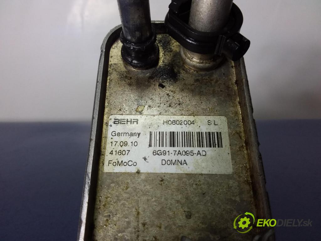 Volvo V60 2011 chladič oleja 6G91-7A095-AD