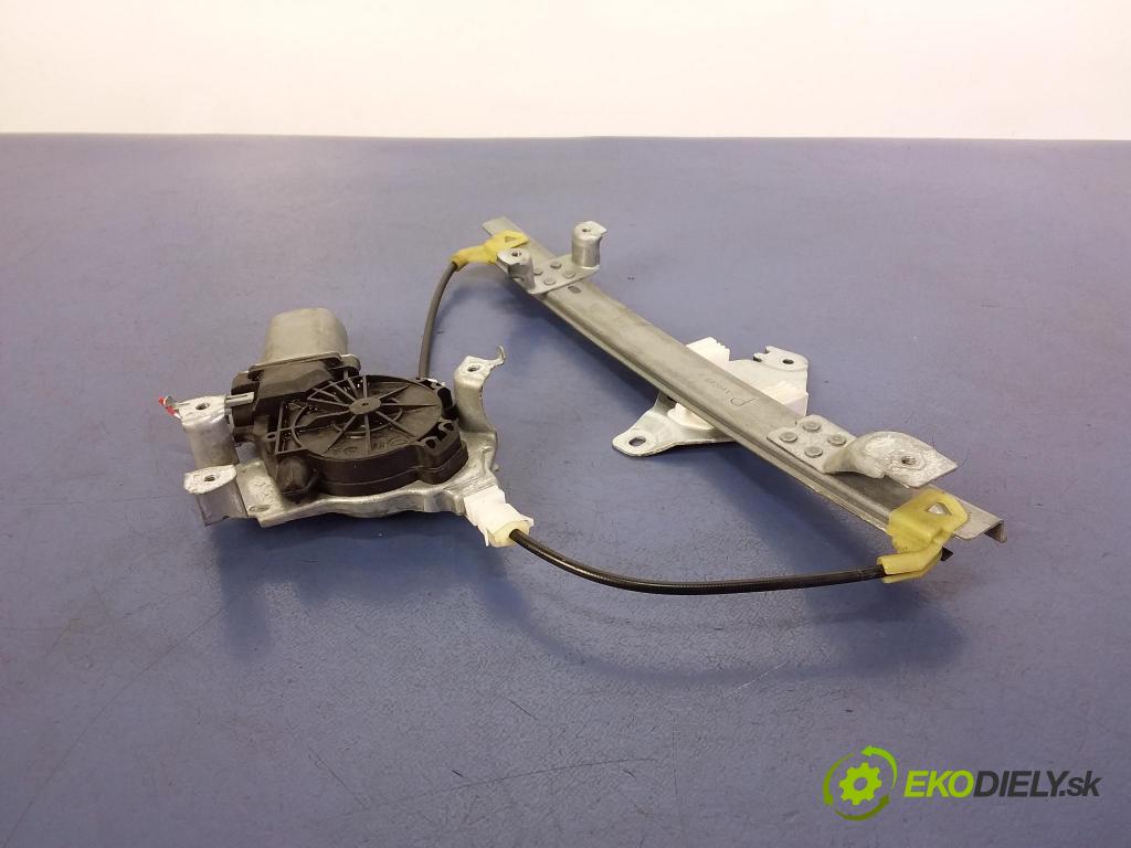 Nissan Qashqai 2009 mechanismus stahování Sklenka: Zad: v pravo: 119767