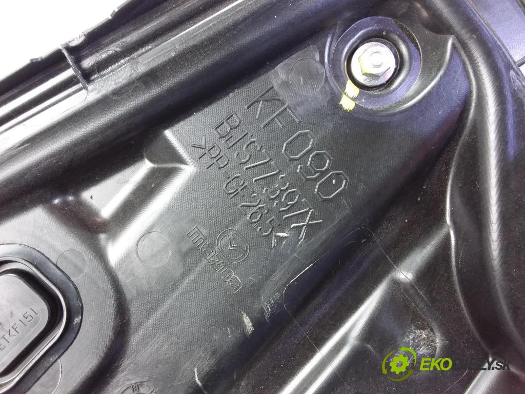 Mazda 3 2016 mechanismus stahování Sklenka: Zad: Levý: BJS77397X