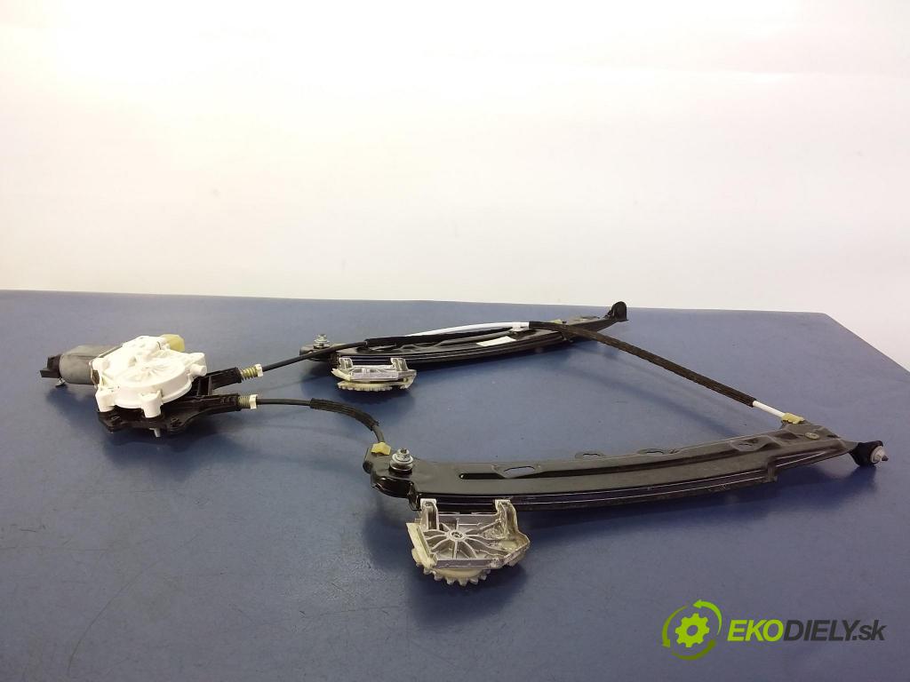 Bmw Seria 4 2014 mechanismus stahování Sklenka: Zad: v pravo: 7326326
