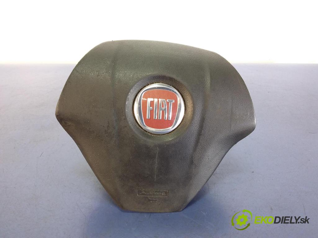 Fiat Bravo 2009 kokpit,pristrojová doska