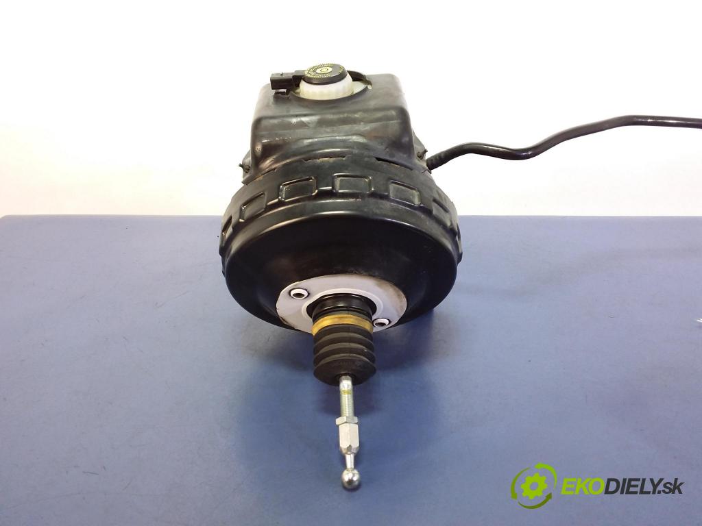 Audi A5 2008 servo Brzdní: 8K0612103E