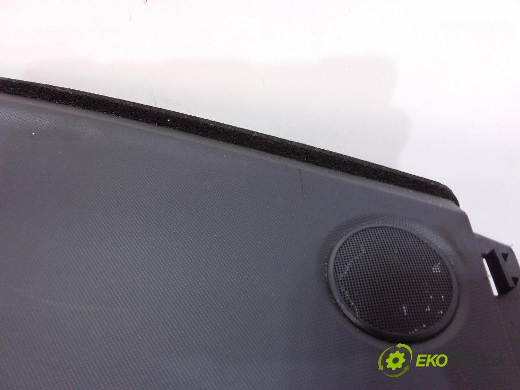Renault Clio 2013 kokpit,pristrojová doska