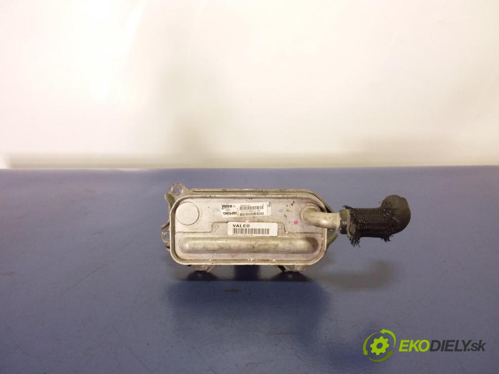 Toyota Avensis 2008 chladič oleja 880243D