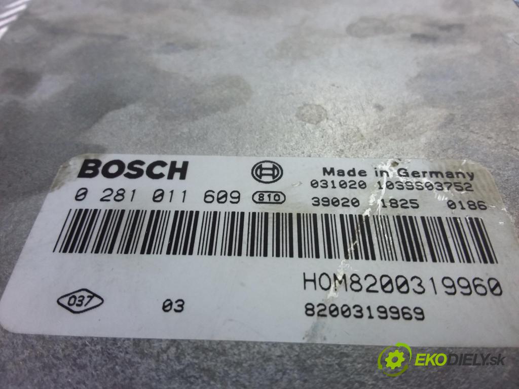 Volvo S40/V40 2004 riadiaca jednotka Motor: 30630565