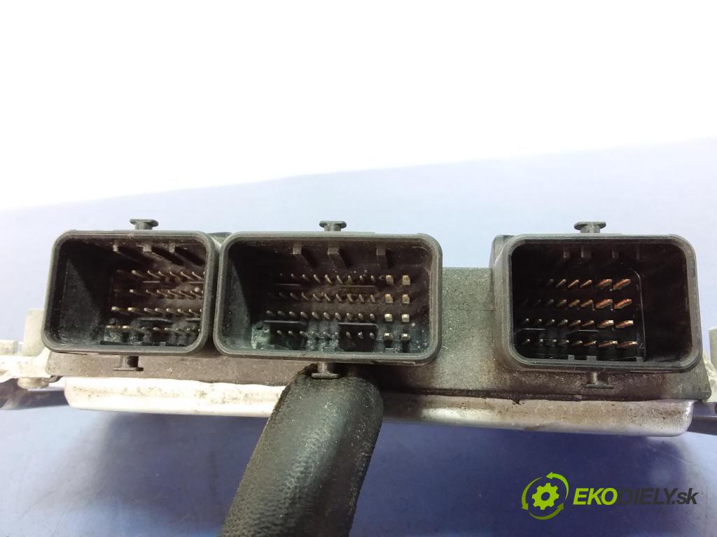 Peugeot 307 2004 riadiaca jednotka Motor: 9657823980