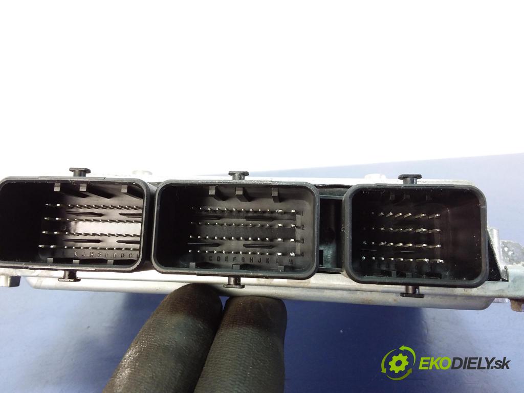 Ford Focus 2009 riadiaca jednotka Motor: 7M51-12A650-BCE