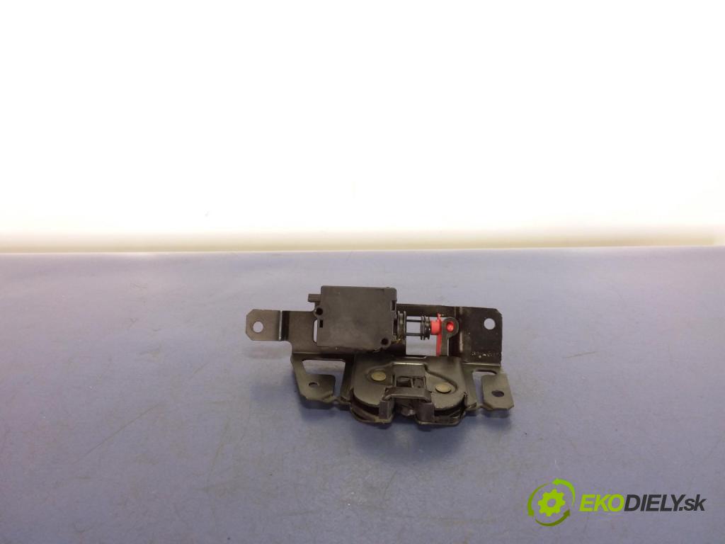 Bmw Seria 3 2002 zámek Klapky: kufr 7026192