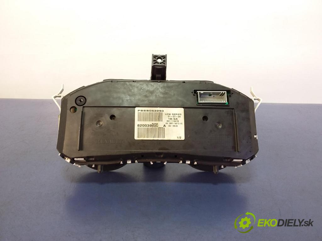 Renault Megane 2004 prístrojovka/ budíky 8200399695
