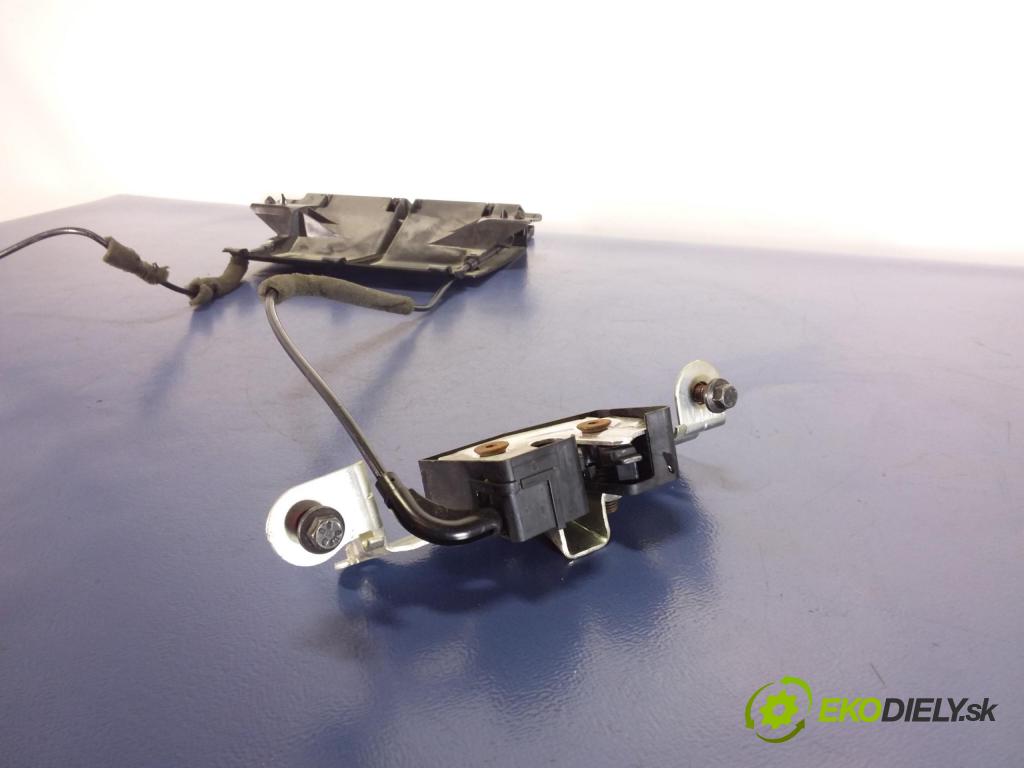 Volvo S60/V70 2011 zámek Klapky: kufr 30727871
