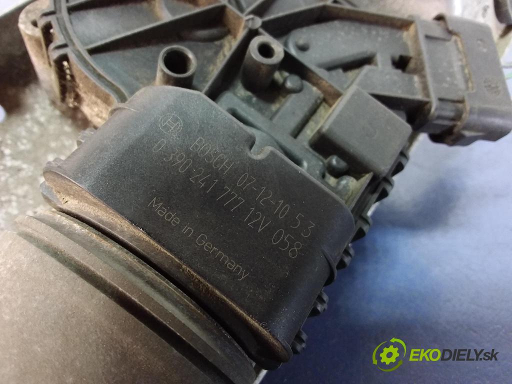 Renault Modus 2008 mechanizmus motor: Stierače: Predné 8200141270