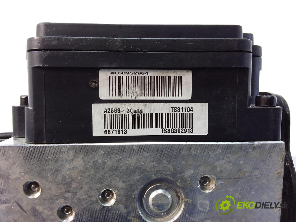 Kia Ceed 2016 čerpadlo ABS x 61589-45200