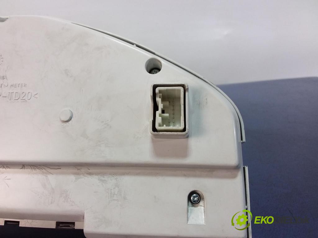 Volvo V60 2012 prístrojovka/ budíky 31343323AA
