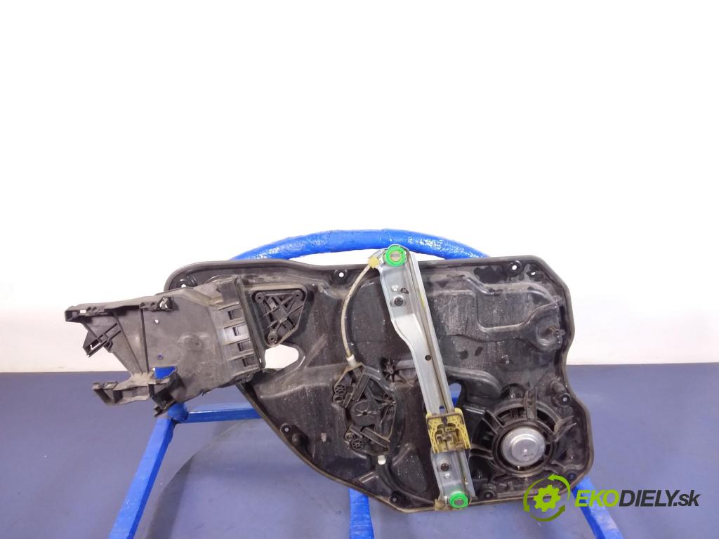 Volvo V60 2012 mechanismus stahování Sklenka: Zad: v pravo: 30784313