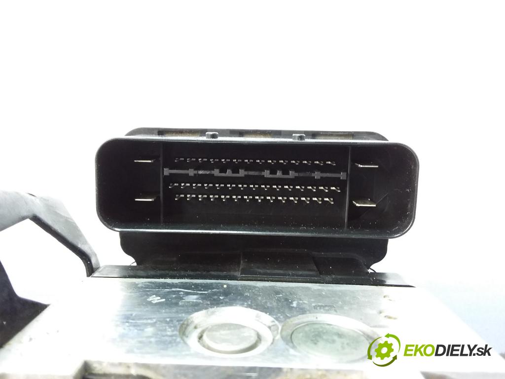 Volvo V60 2012 čerpadlo ABS x 31329137