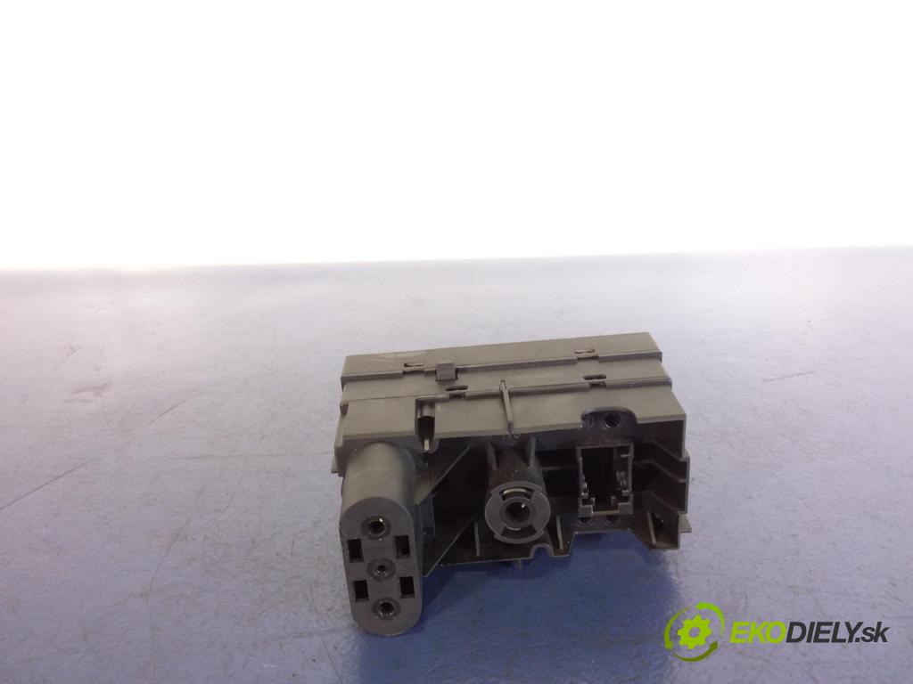Opel Signum 2007 prepínač svetiel 13177067