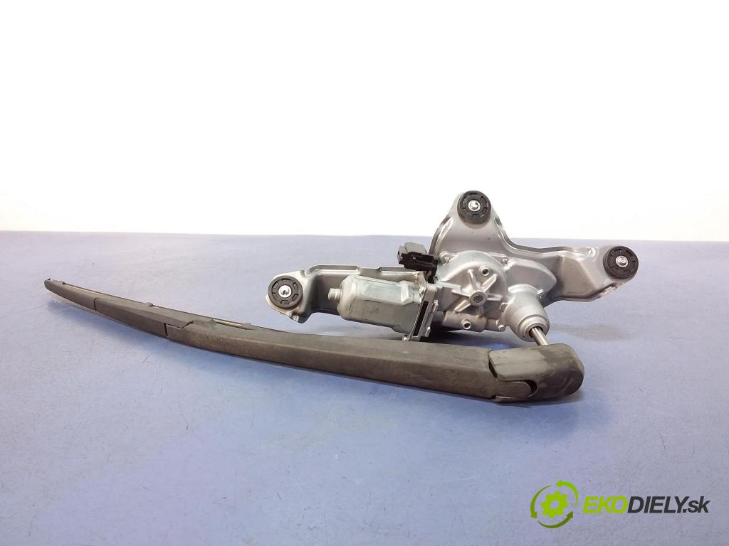 Mazda 3 2009 motor: Stierače: zad BBN9-67450