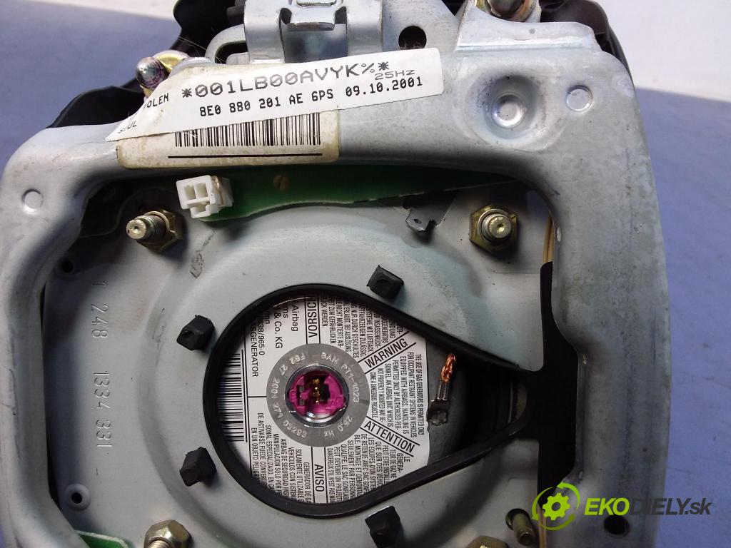 Audi A4 2001 kokpit,pristrojová doska 8E1858041