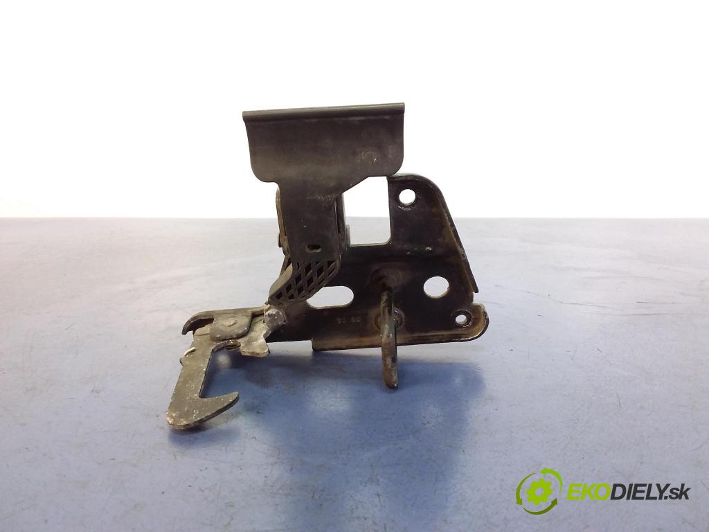 Audi A6 2005 zámek masky: 4F0823480A