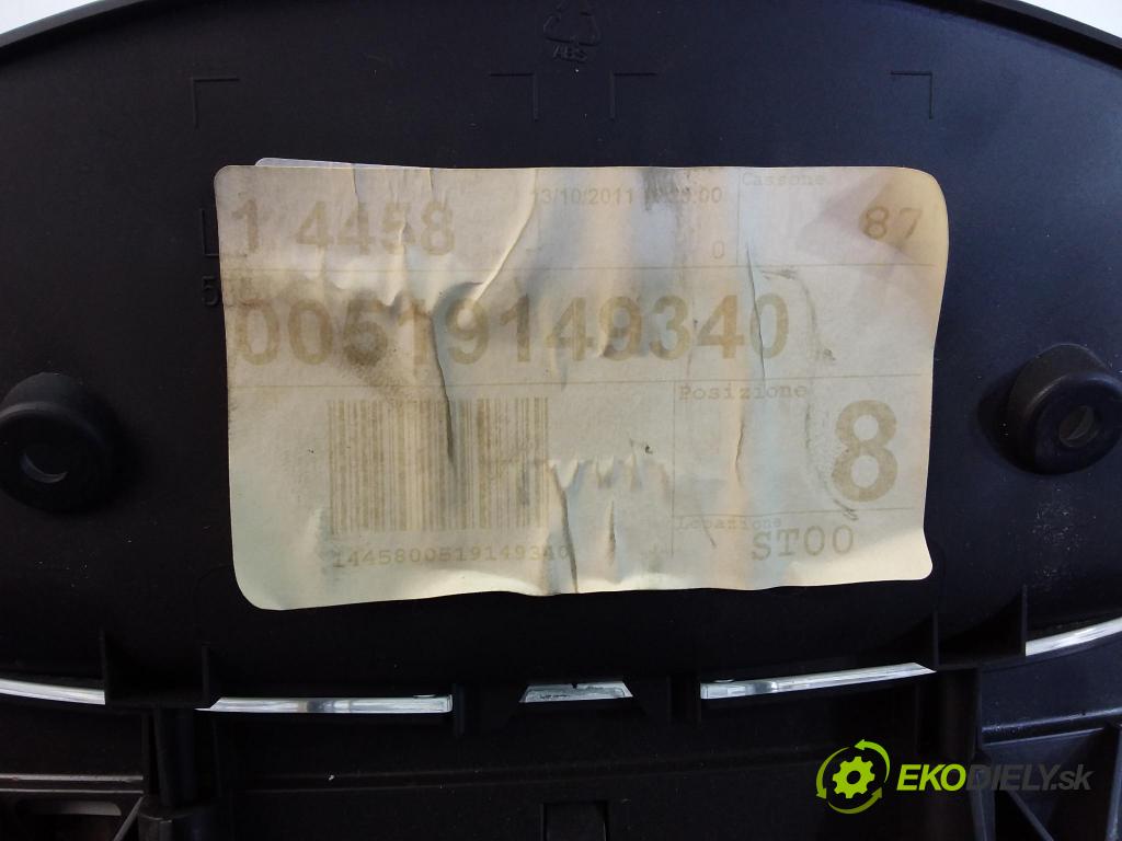 Fiat Punto 2011 prístrojovka/ budíky 51914934