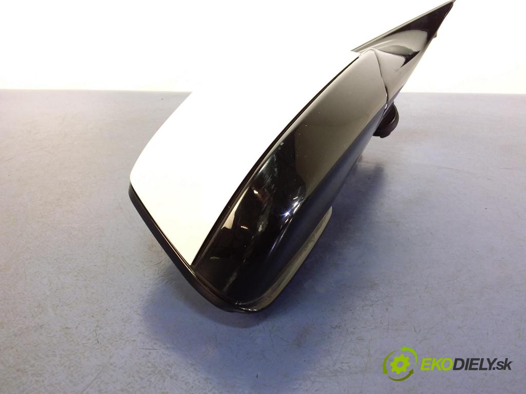 Bmw Seria 7 2012 zrkadlo Správny: F0152402U6680