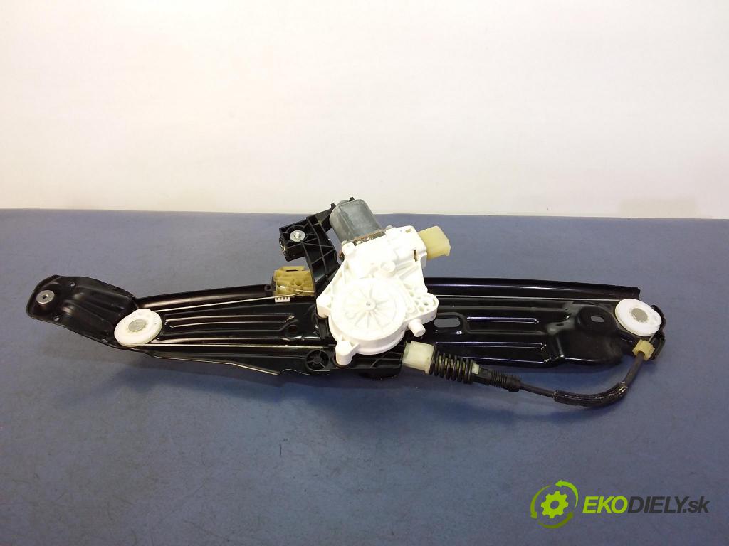 Bmw Seria 7 2012 mechanismus stahování Sklenka: Zad: v pravo: 7182096