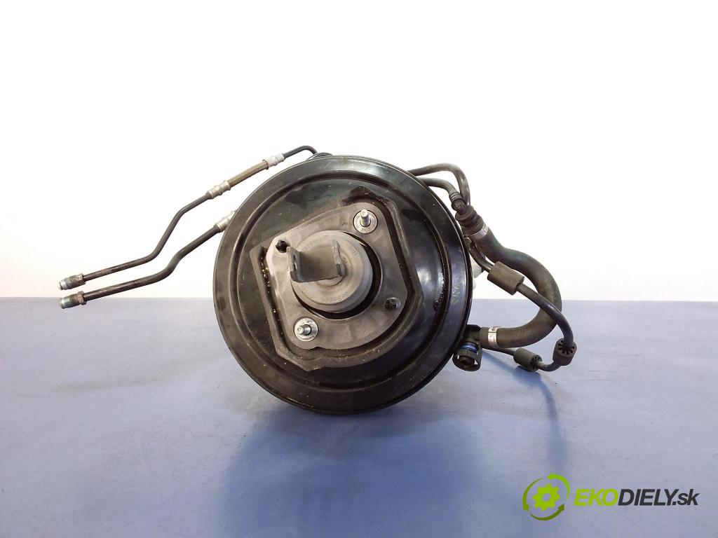 Bmw Seria 7 2012 servo Brzdní: 32666324