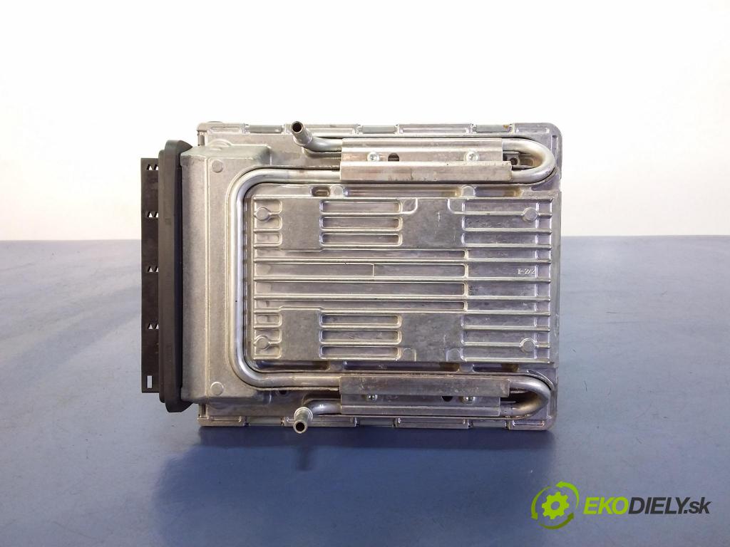 Bmw Seria 7 2012 riadiaca jednotka Motor: 7633374