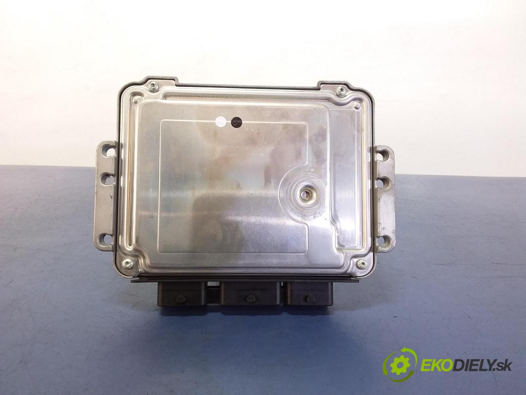 Citroen C4 2005 riadiaca jednotka Motor: 9660324180