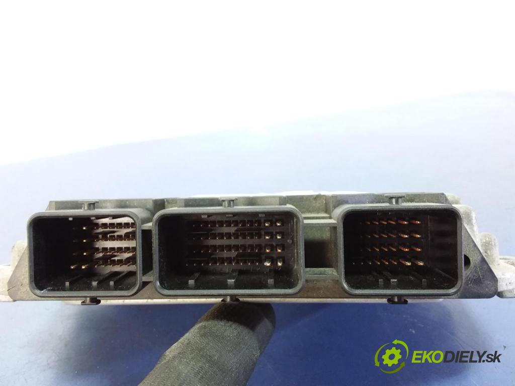 Citroen C4 2005 riadiaca jednotka Motor: 9660324180