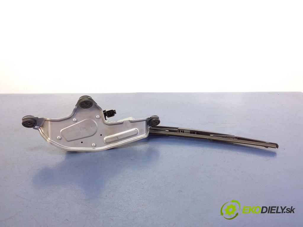 Mazda 3 2010 motor: Stierače: zad 8496000651