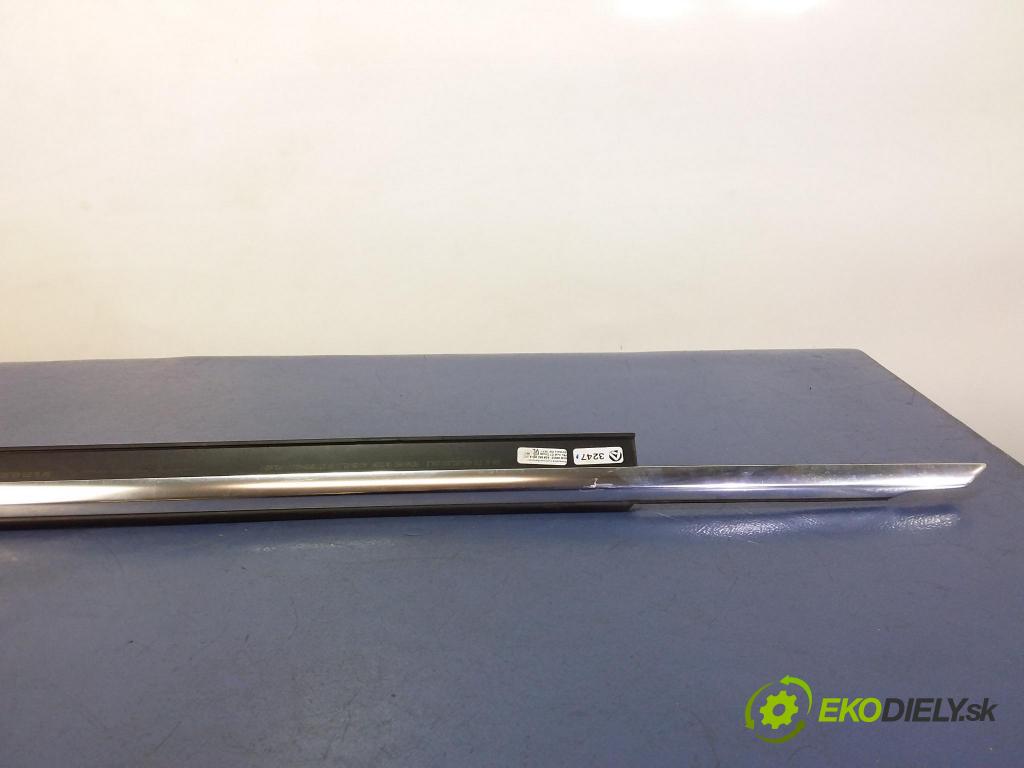 Audi A7 2011 lišta Dekoratívne: Vnútri: 4G8853283