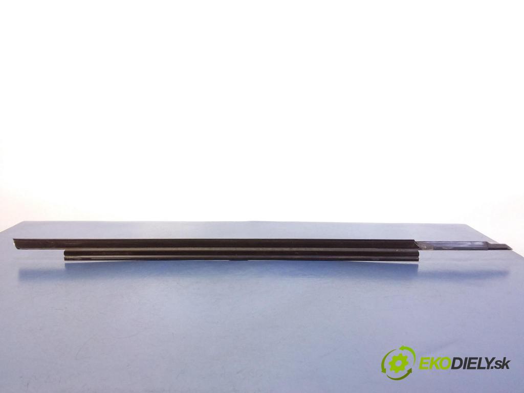 Audi A7 2011 lišta Dekoratívne: Vnútri: 4G8853283