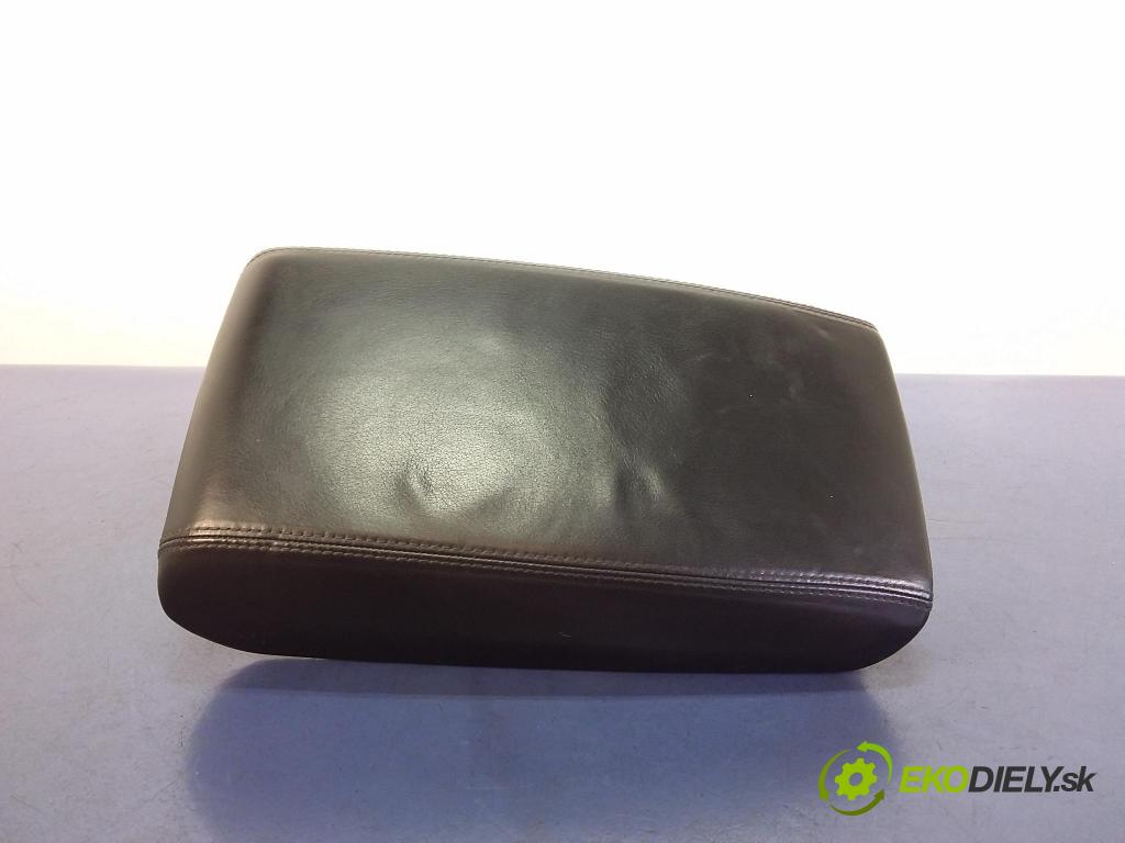 Audi A7 2011 operadlo